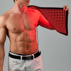 Man positioning the long Lumara Pad across his shoulder and chest